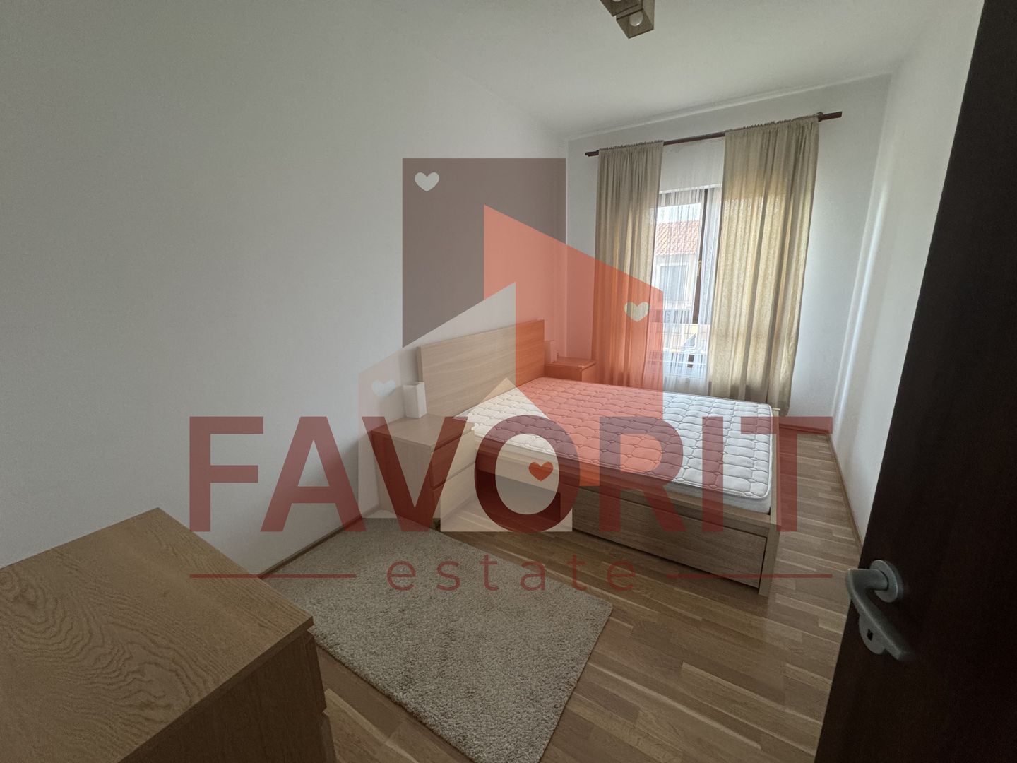 Etaj 1. Pozitie excelenta. Aproape de magazine si Expres 3. - Poză 5