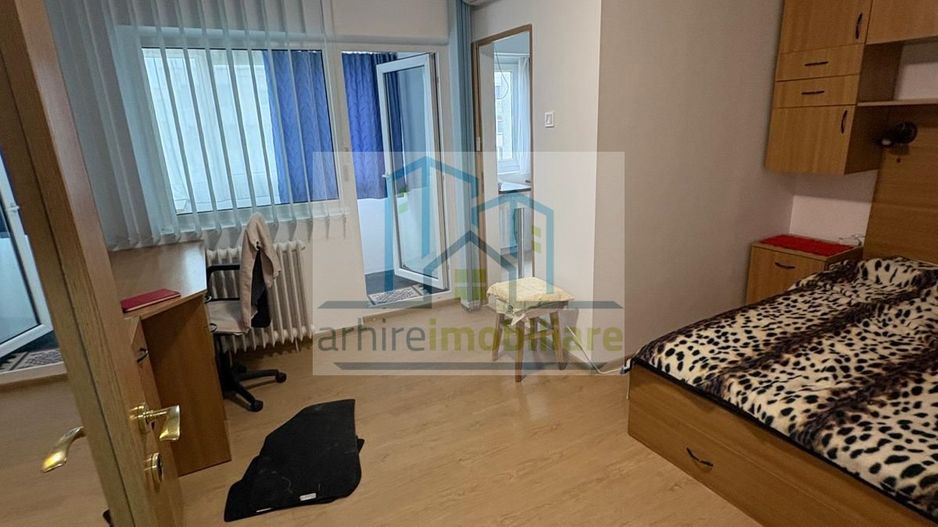 Vanzare Garsoniera zona Giulesti - Poză 1