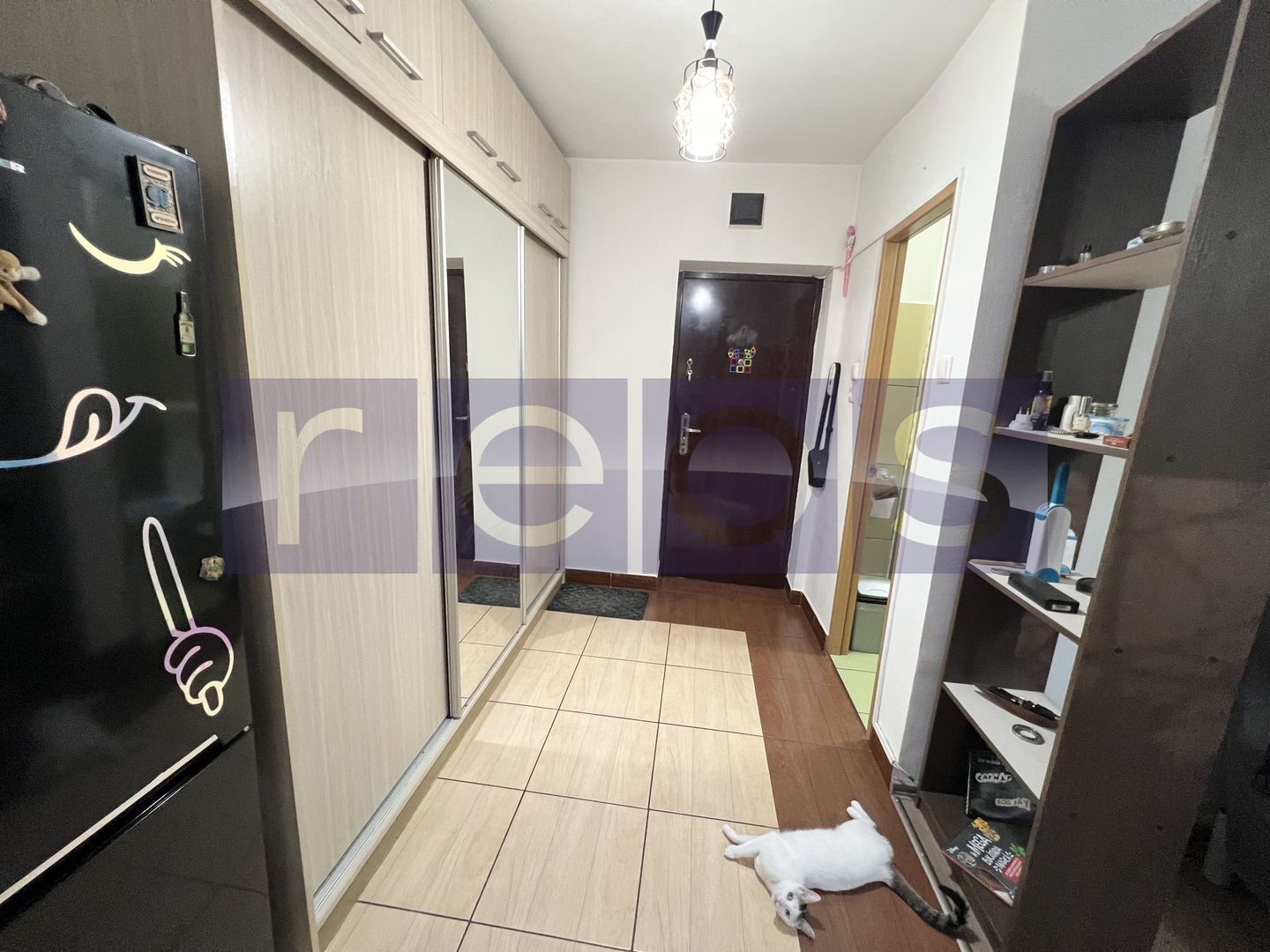 VANZARE GARSONIERA | 42 MP | ETAJ 2/10 | COMPLET RENOVATA | ZONA TEI - Poză 3