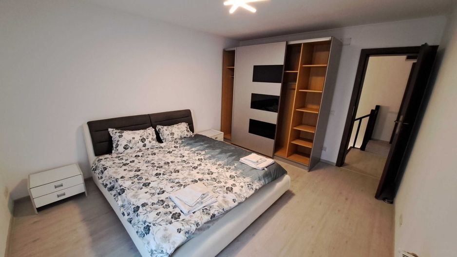 Duplex cu 5 camere - zona  centrala  - Dumbravita - Poză 4