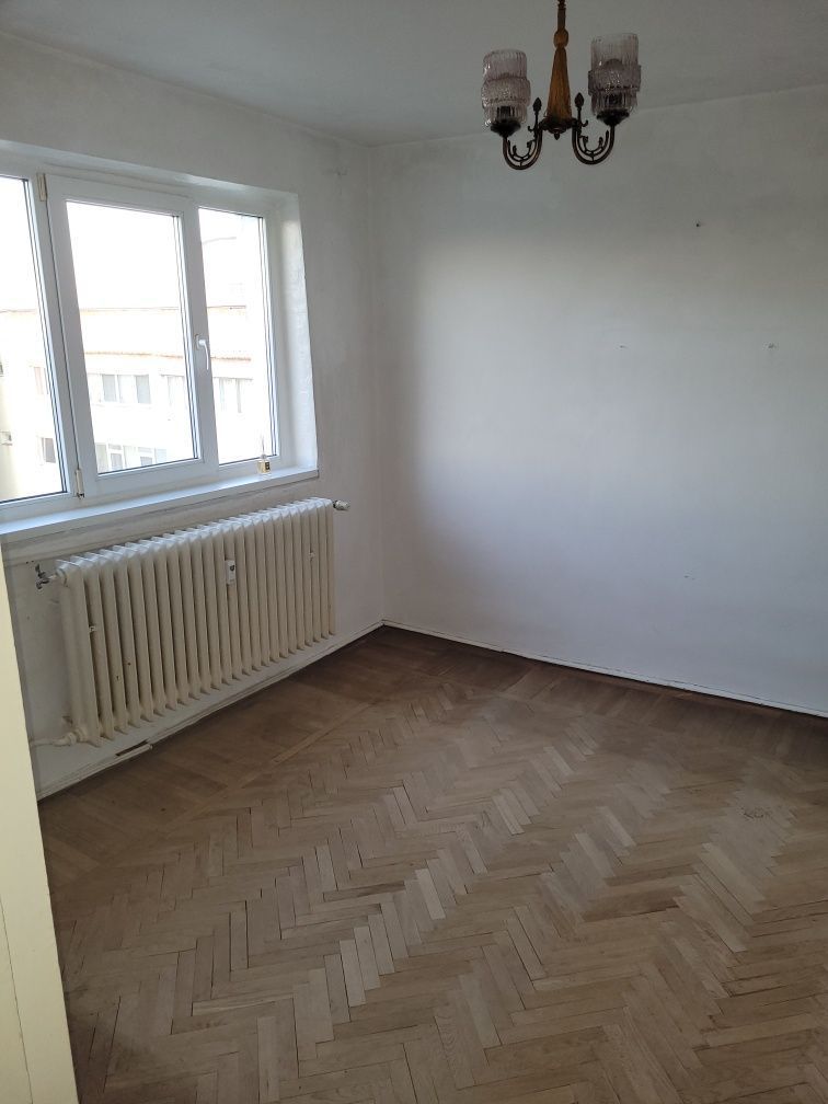 Apartament 2 camere zona Ciresica,  Decomandat - Ocazie Unica - Poză 4