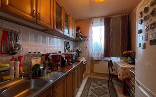 APARTAMENT CU 2 CAMERE, DECEBAL, ETAJ 3 - Poză 2