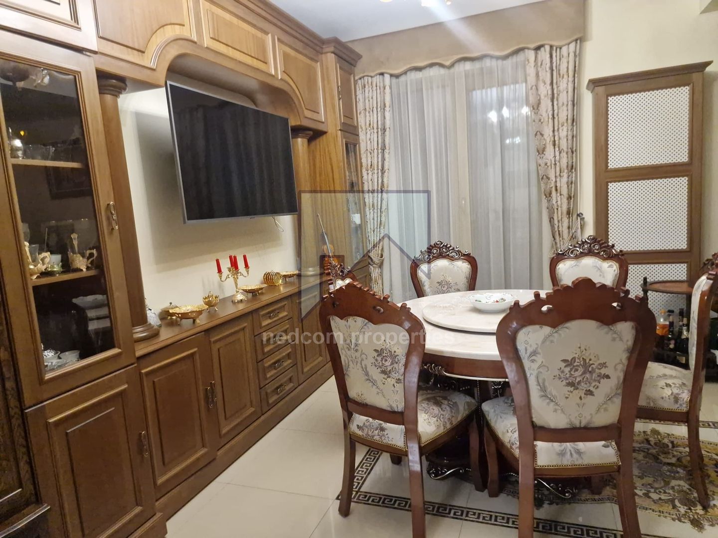 Vanzare Apartament lux de 3 camere in zona Jiului - Poză 13