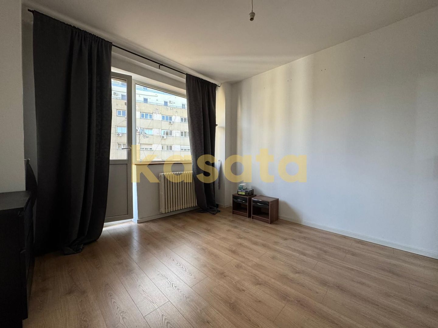 Oportunitate Investiție -2 camere Armenească – Etaj 5/6 + CAMERĂ ANEXĂ - Poză 1