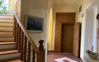 Casa versatila   P+E+M in zona  isorica Sinaia - Poză 22