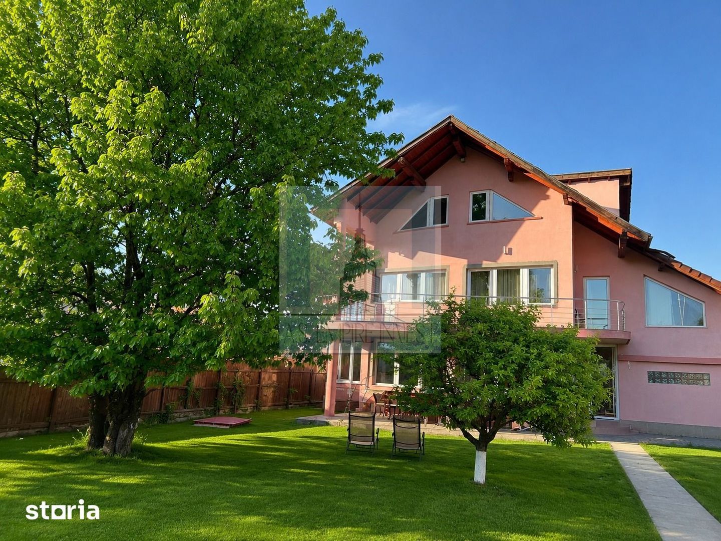 Casă spațioasă | 223 mp utili | teren 1.000 mp-zona Cristian/Brașov - Poză 1