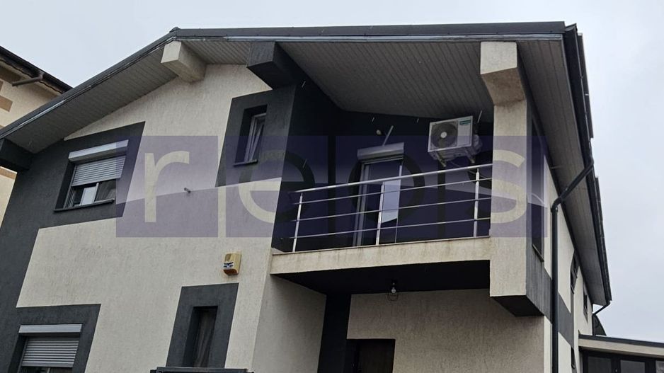 CASĂ P+1 DE VÂNZARE  CARTIERUL LATIN – TEREN 400 MP  - GARAJ - Poză 1