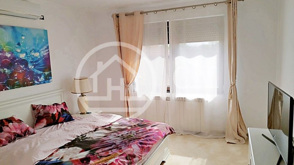 Casa de vânzare cu 5 camere in zona Iosia, Oradea - Poză 5