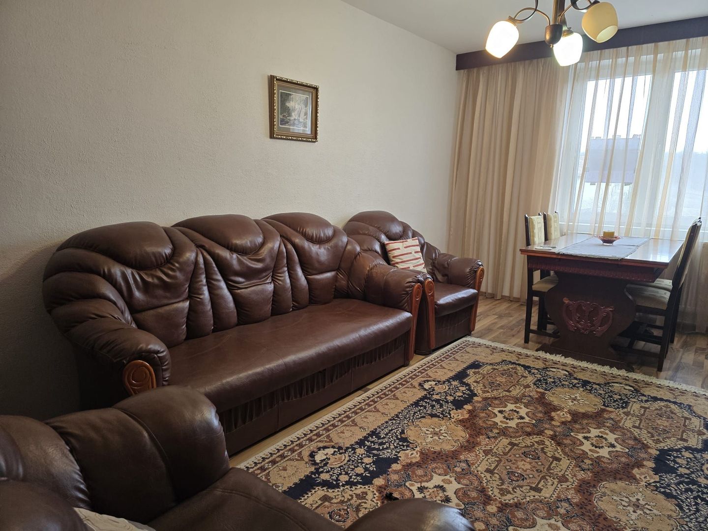 LOC. RACACIUNI,  APARTAMENT 3 CAMERE - Poză 2