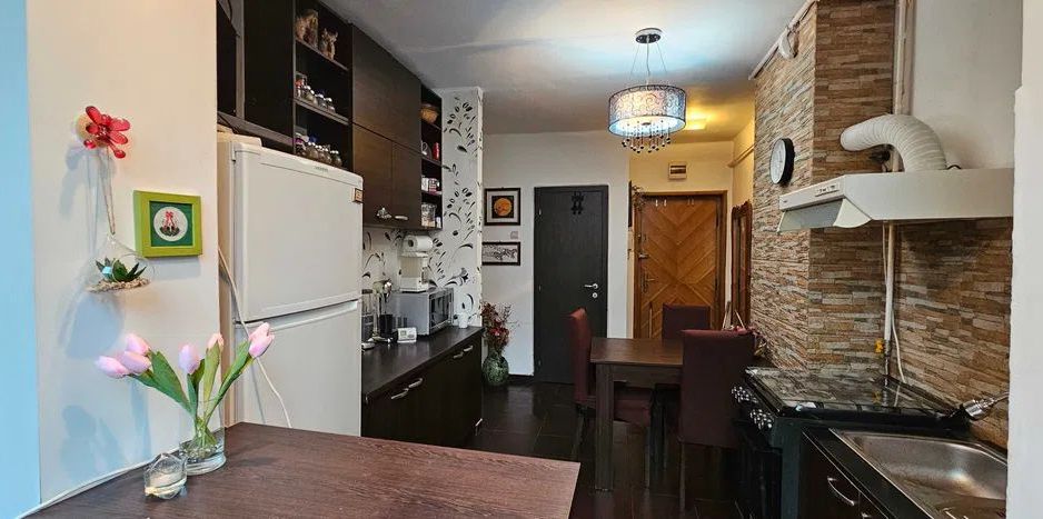 3 camere Etaj 1 in  Piata Mihai Viteazu - Poză 9