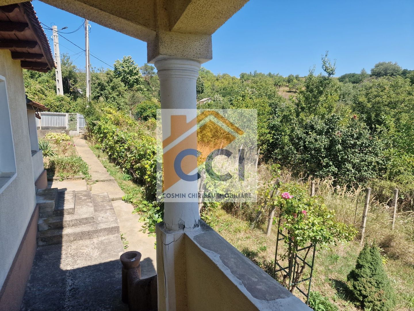 Casa in mediu rural cu teren - Poză 19