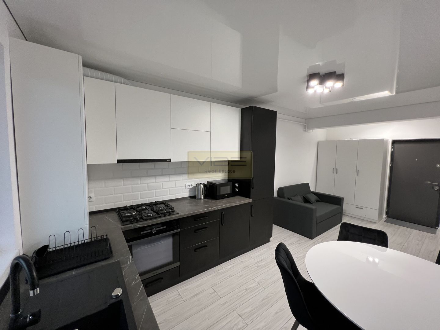 Bucium, 2 camere, Ultimul Apartament, Ideal pentru Chirie - Poză 8