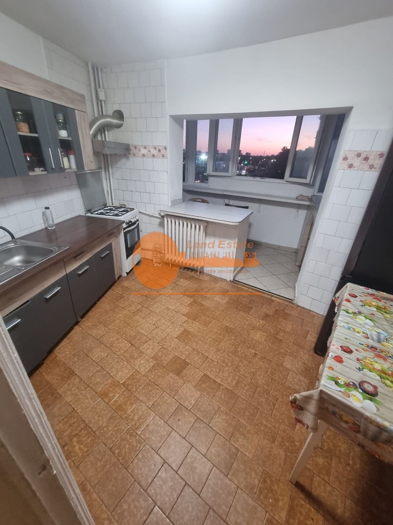 Apartament cu 3 camere in zona Crangasi - Poză 12