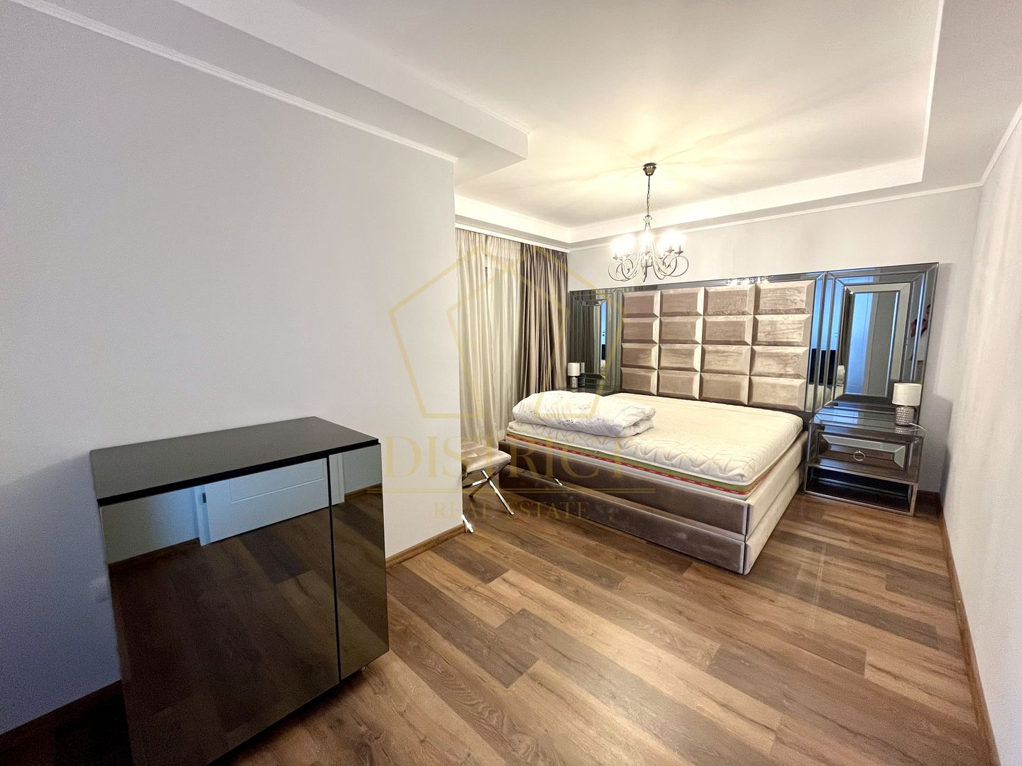 Duplex deosebit cu 5 camere despartit prin camera tehnica | Mosnita Noua - Poză 6