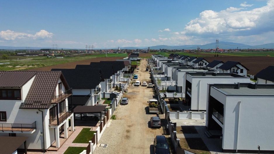 Vila premium P+1 cu 4 camere de vânzare - Sânpetru - Poză 4
