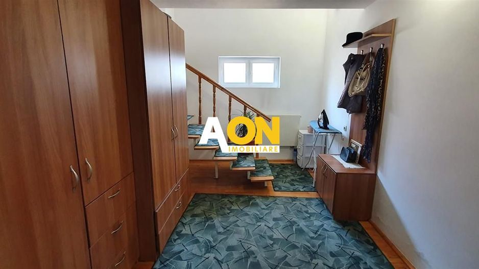 1/2 Duplex 4 camere cu garaj 462 mp teren la asfalt zona Centru - Poză 13