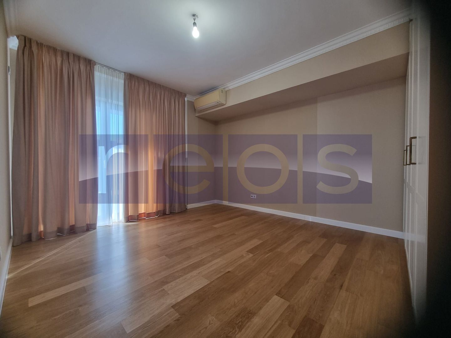 Vanzare penthouse cu view spectaculos in Complex Upground - Poză 32