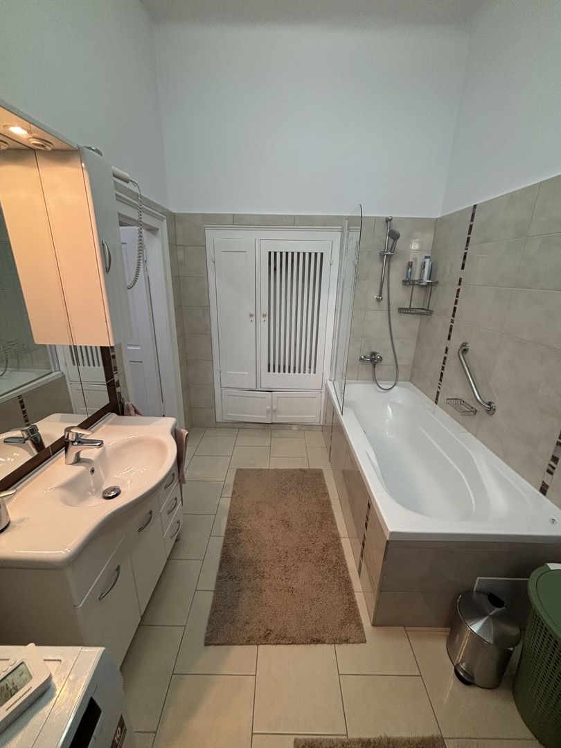 Vilă de închiriat zona Parvan - Poză 12