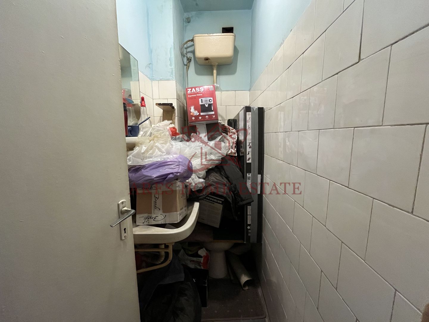 Etaj 1, 3 camere, spatios, 2 băi, centrală proprie – zonă excelentă - Poză 18