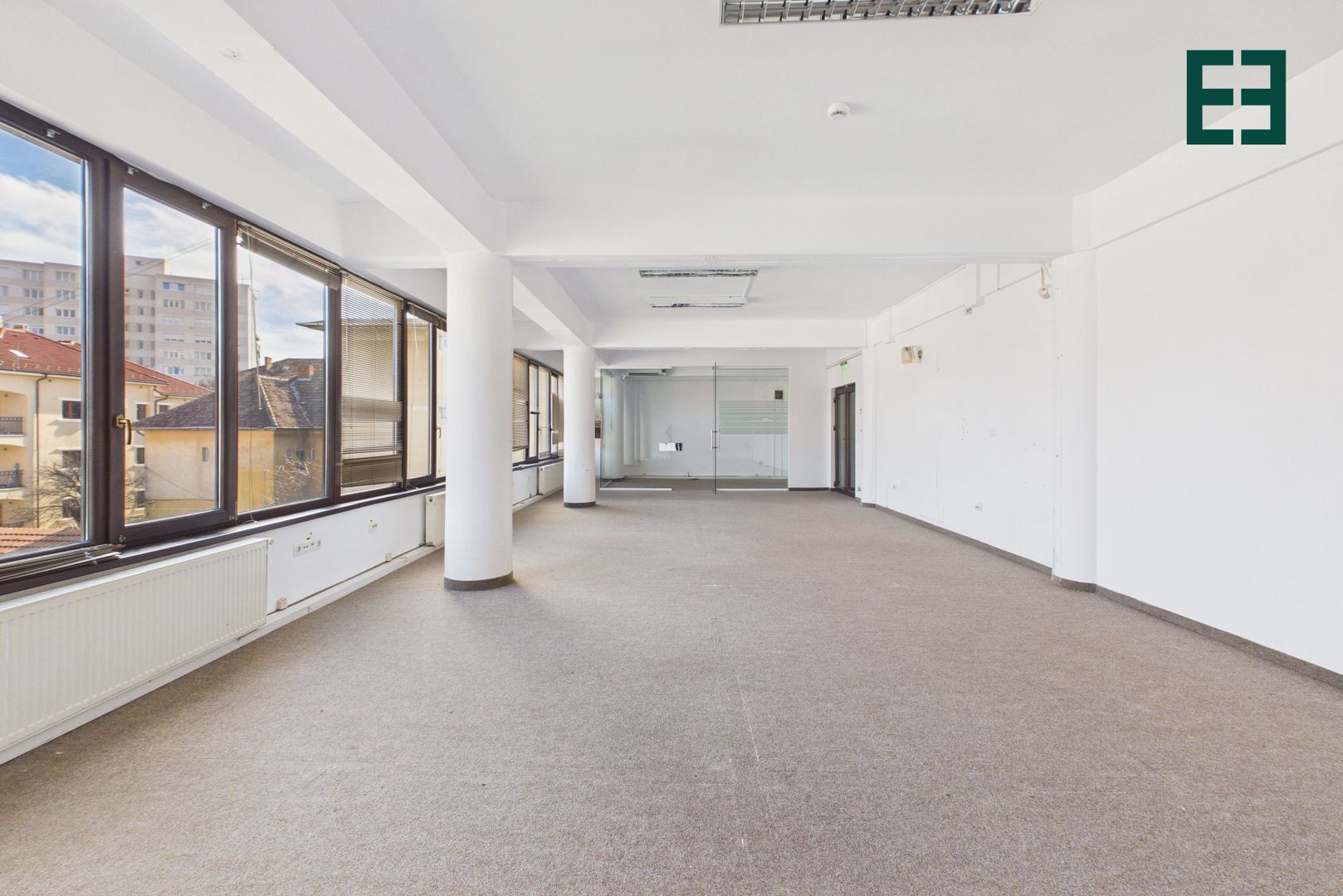 DE ÎNCHIRIAT Spațiu birouri Open Space - Zonă Centrală - Timișoara - Poză 7