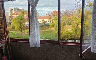 Apartament cu 3 camere | etaj 1 | Ultracentral | Oradea - Poză 10