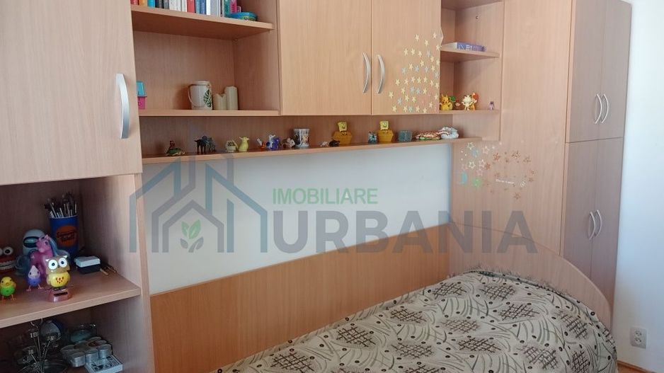Apartament 3 camere decomandat Nicolina 1, mobilat și utilat. - Poză 4