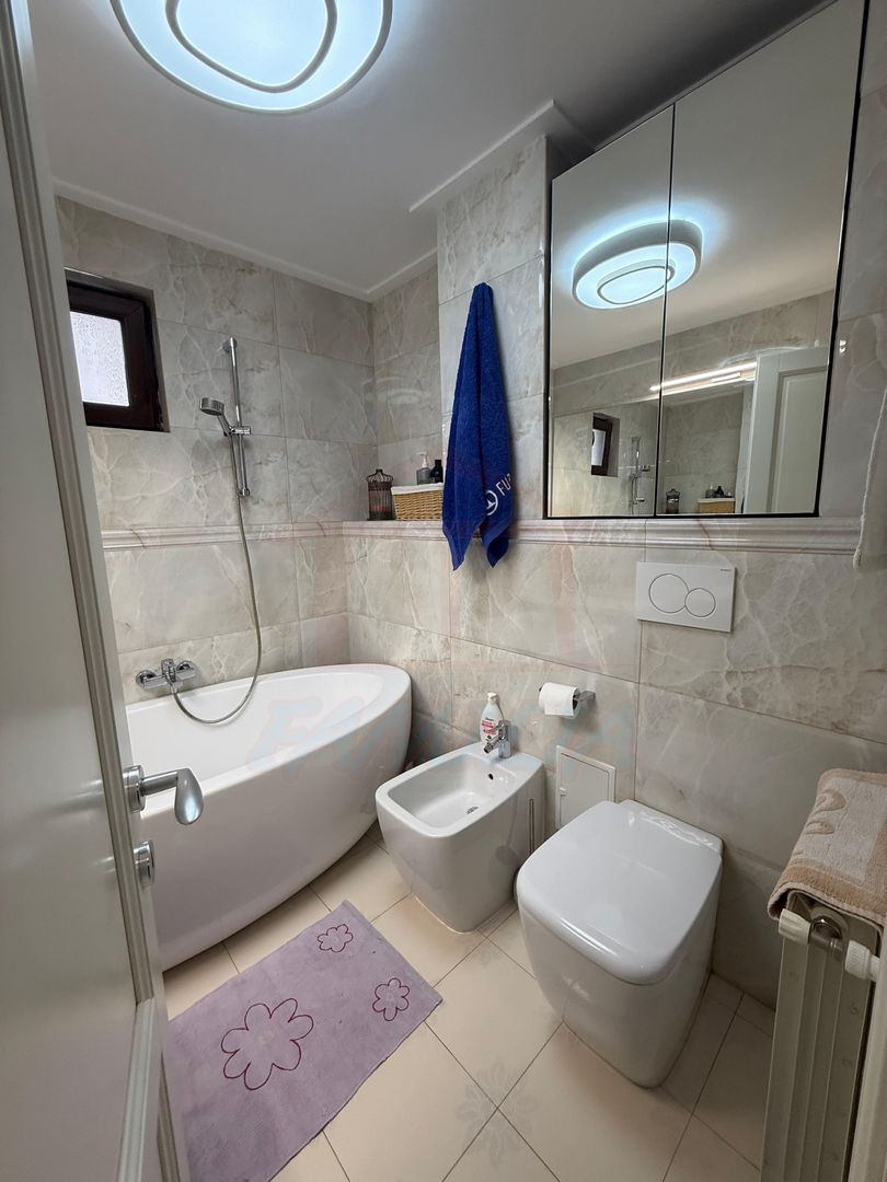 ✨De închiriat 3 camere, Micro 20, 500 Euro/luna - Poză 7