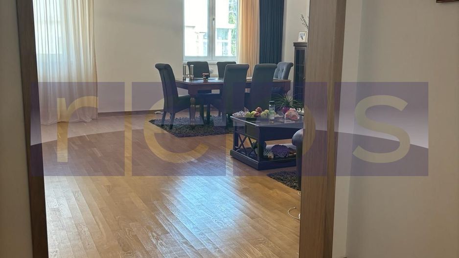 APARTAMENT DEOSEBIT DE VÂNZARE 5 CAMERE | VILA | ZONA CENTRALĂ - Poză 9