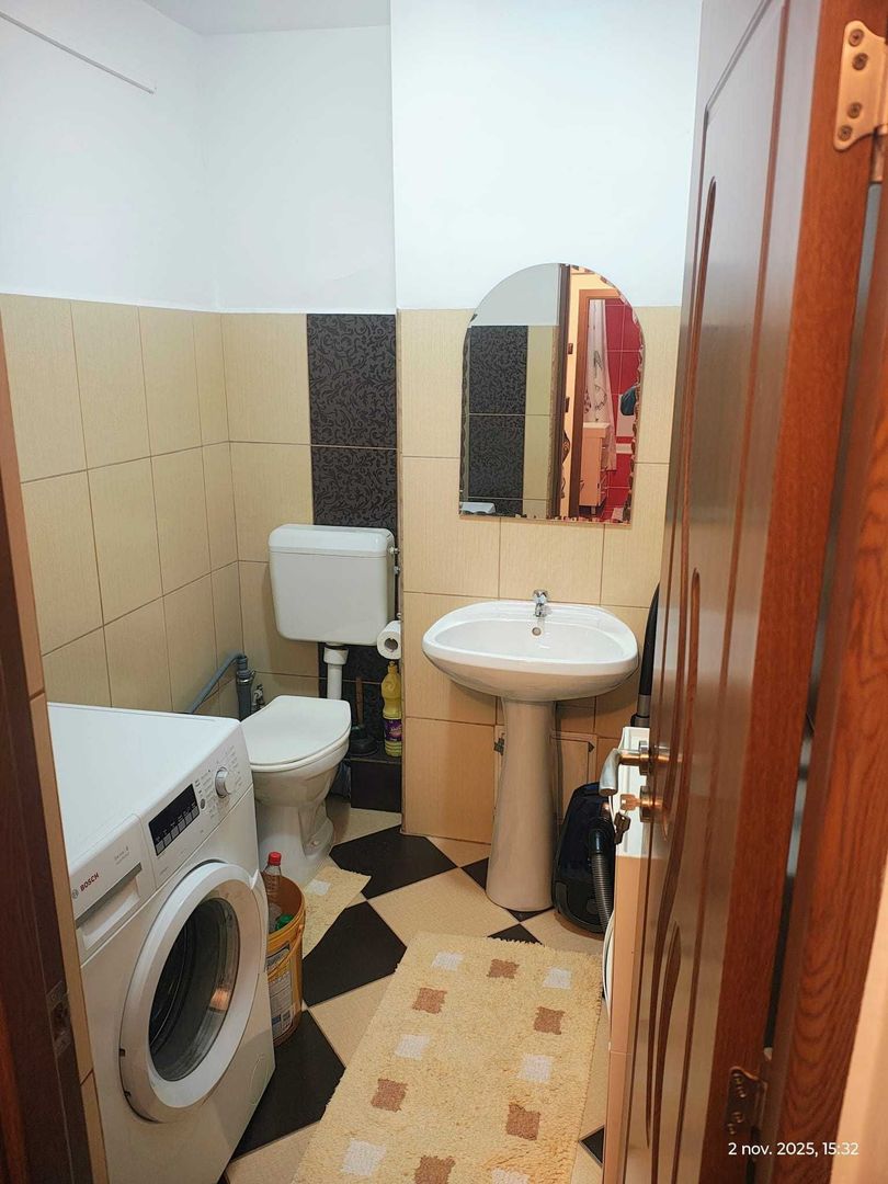 BRASADAS vinde ap 3 cam etaj 4/4 in Carpati 2. - Poză 7