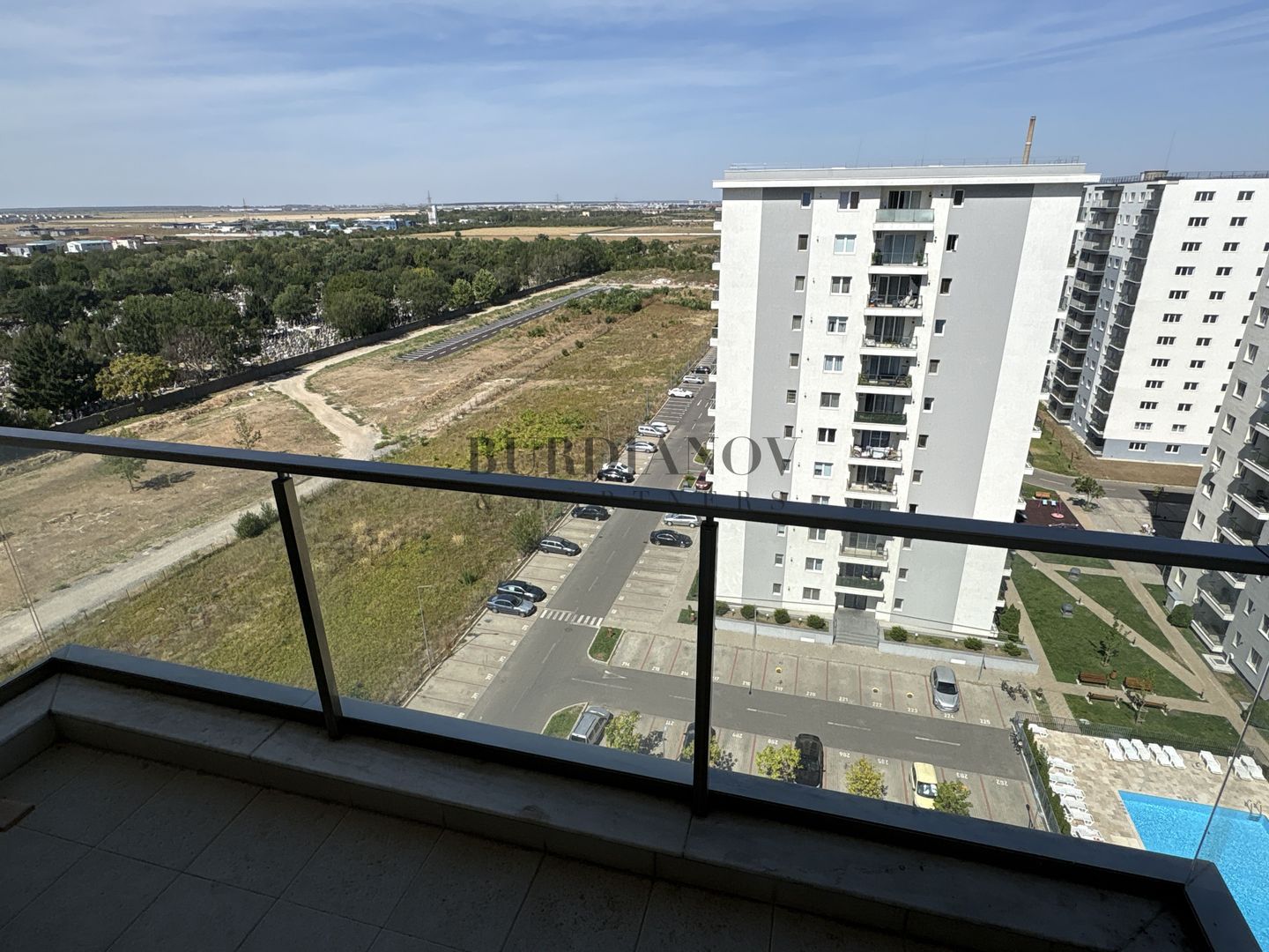 Apartament cu 3 camere 2 băi de închiriat Prelungirea Ghencea - Poză 17