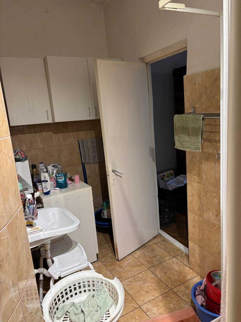 Vand apartament cu 3 camere in Calea Plevnei, zona SPA Orhideea - Poză 3