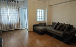 De Închiriat apartament 3 camere in Drumul Sării sector 5,- PET FRIENDLY - Poză 1
