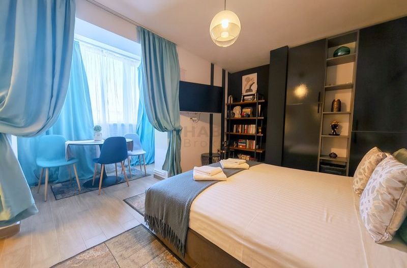 Spațioasă, luminoasă, complet renovată și mobilată, Bloc UNIC - Poză 2