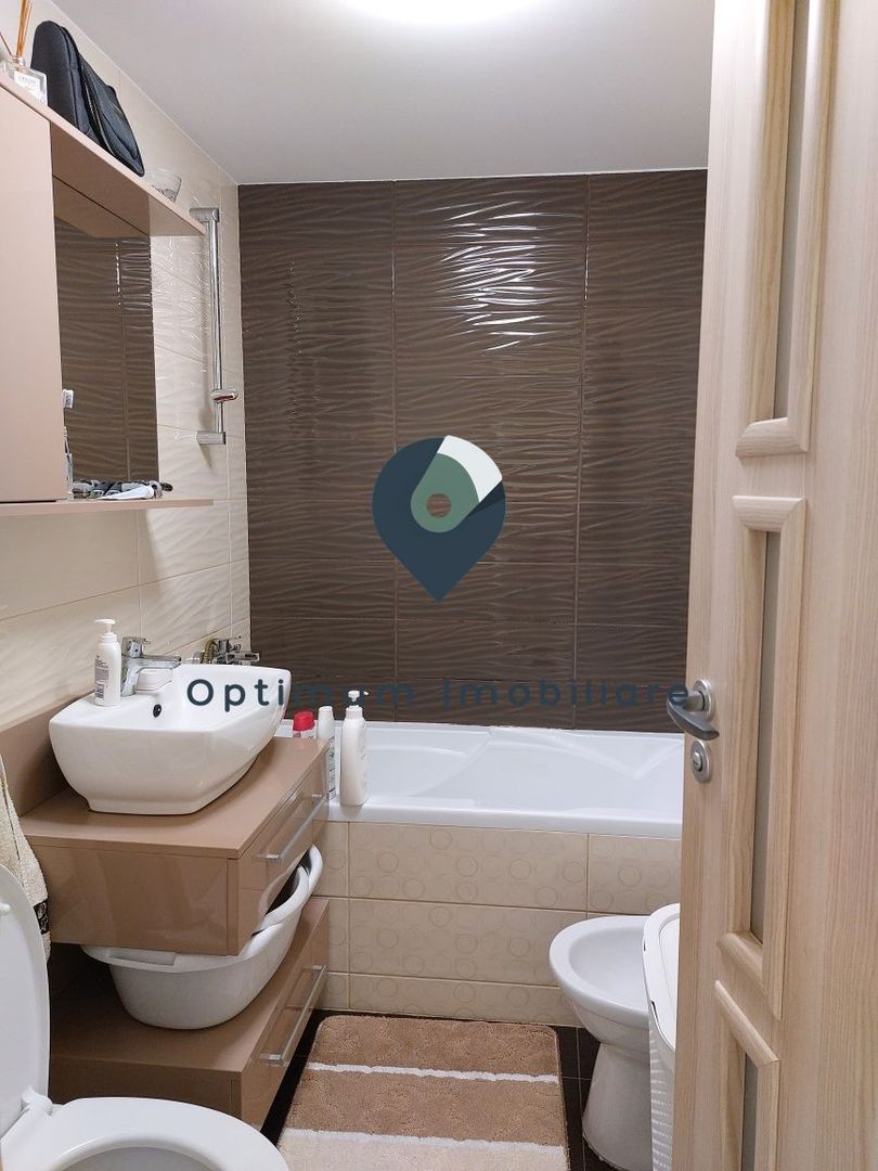 Apartament cu 4 camere de vanzare in Plopilor, etaj 3/4 ! - Poză 5