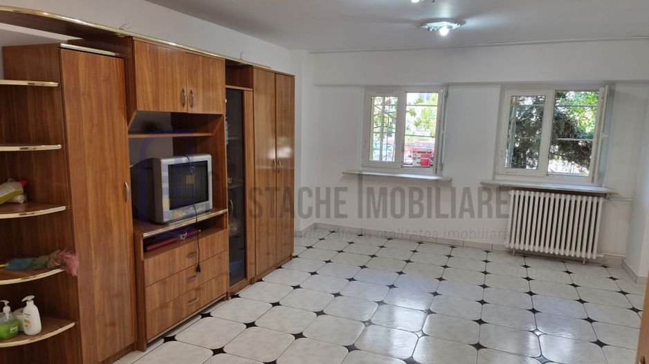 Spatiu birou | PARTER | 3 camere | 2 bai | Calea Calarasilor - Poză 9