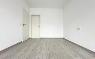 Apartament 3 camere, nemobilat | Parcare  + boxă - Poză 7