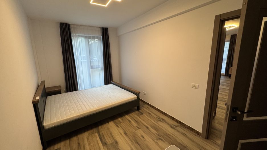2 Camere Grozavesti Regie - Poză 7