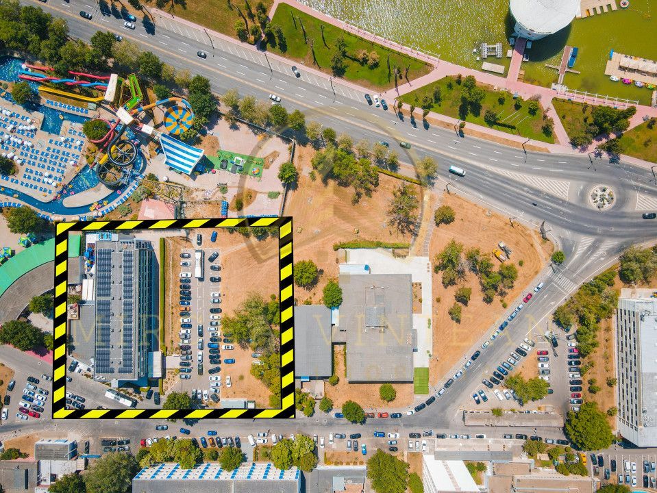 Stațiunea Mamaia  - Vanzare Hotel Dunarea amplasat la 100m de malul marii - Poză 17