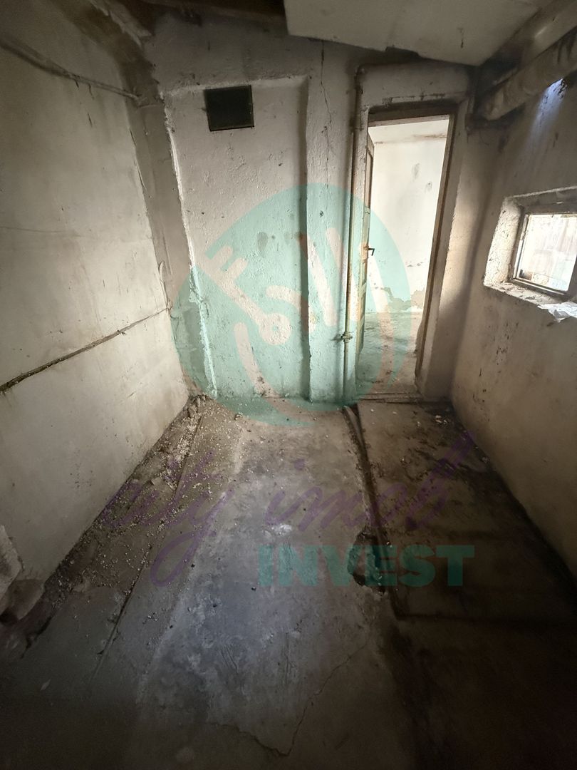 Casa singura in curte zona Mall Vitan - Poză 9