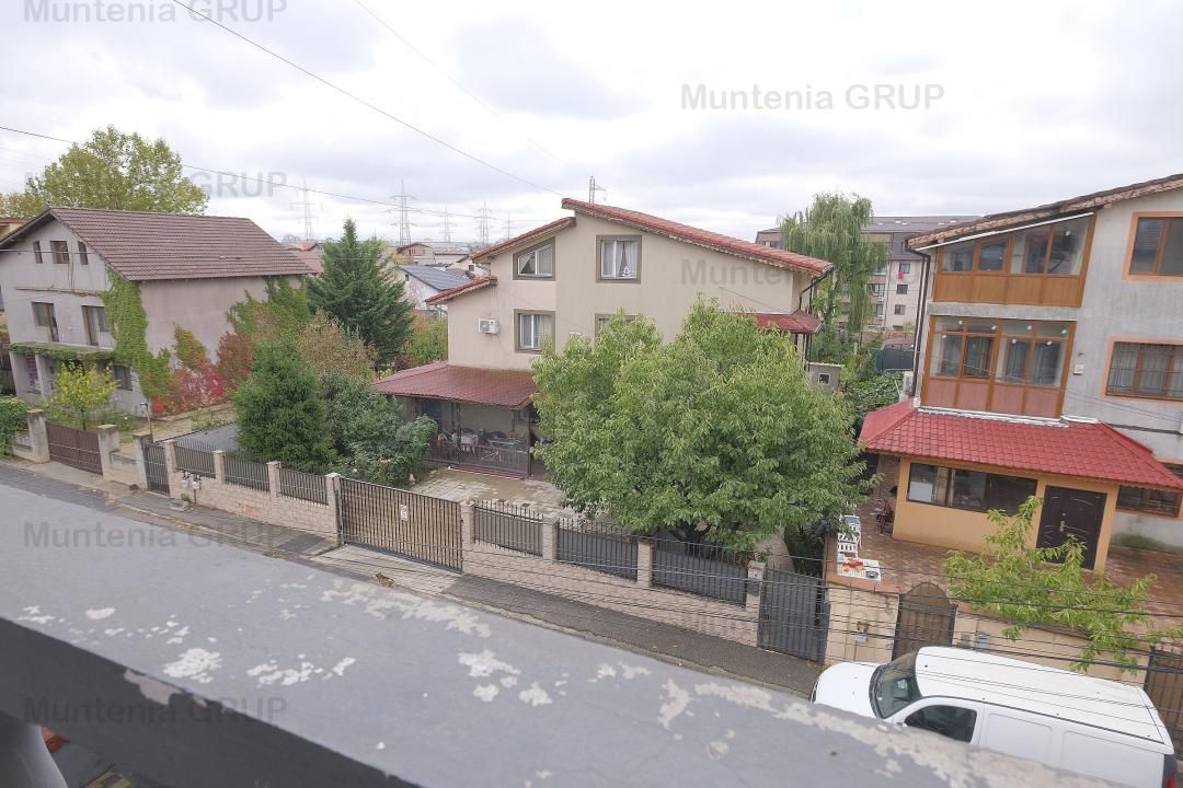 DOBROESTI - Str. Doinei, vila P+E+M, 6 camere, 3 bai cu fininsaje LUX - Poză 22