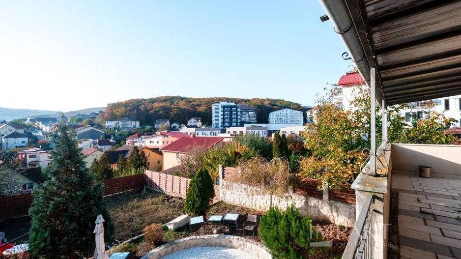 Casa individuala de vanzare im cartierul Mnastur! - Poză 5