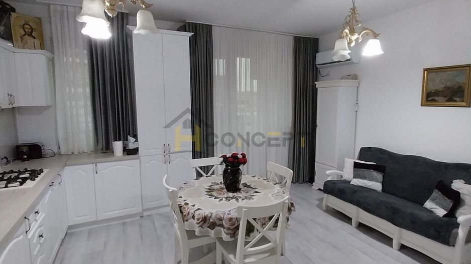 Inchiriere 3 camere mobilat utilat loc parcare - Poză 1