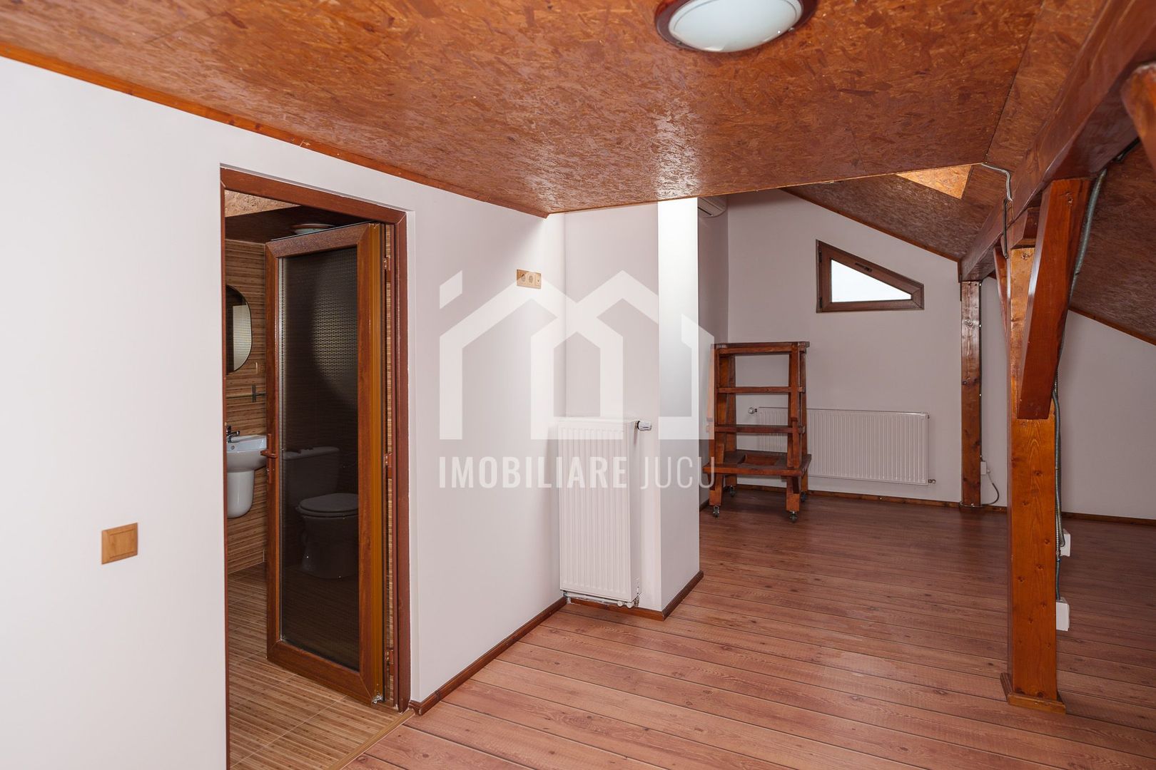 Clădire modernă cu spațiu multifuncțional de închiriat în Jucu de Mijl - Poză 15