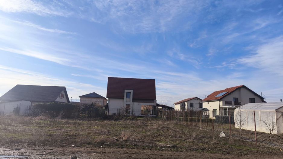 Terenuri intravilane de vânzare în Giroc, pe colț, 2 fronturi stradale - Poză 4