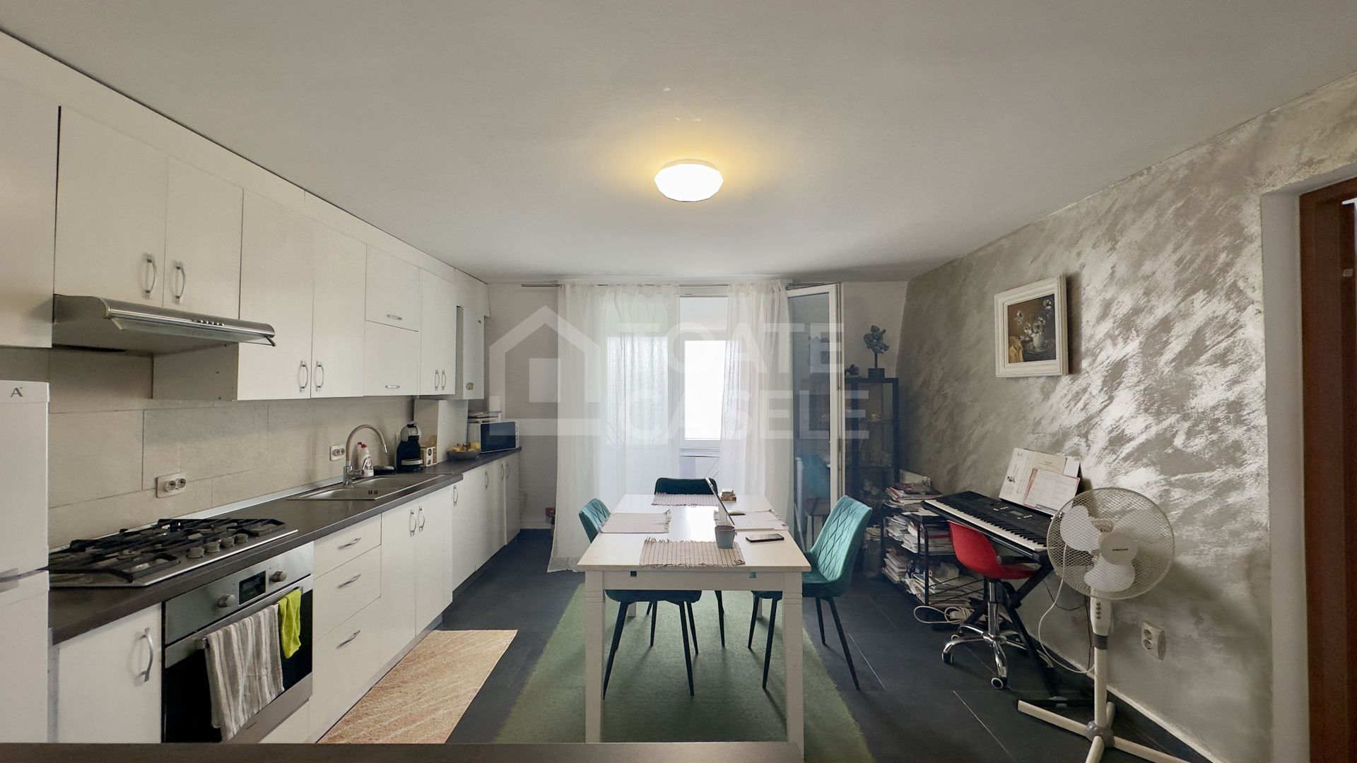 Apartament cu 3 camere, zona Interservisan - Poză 1