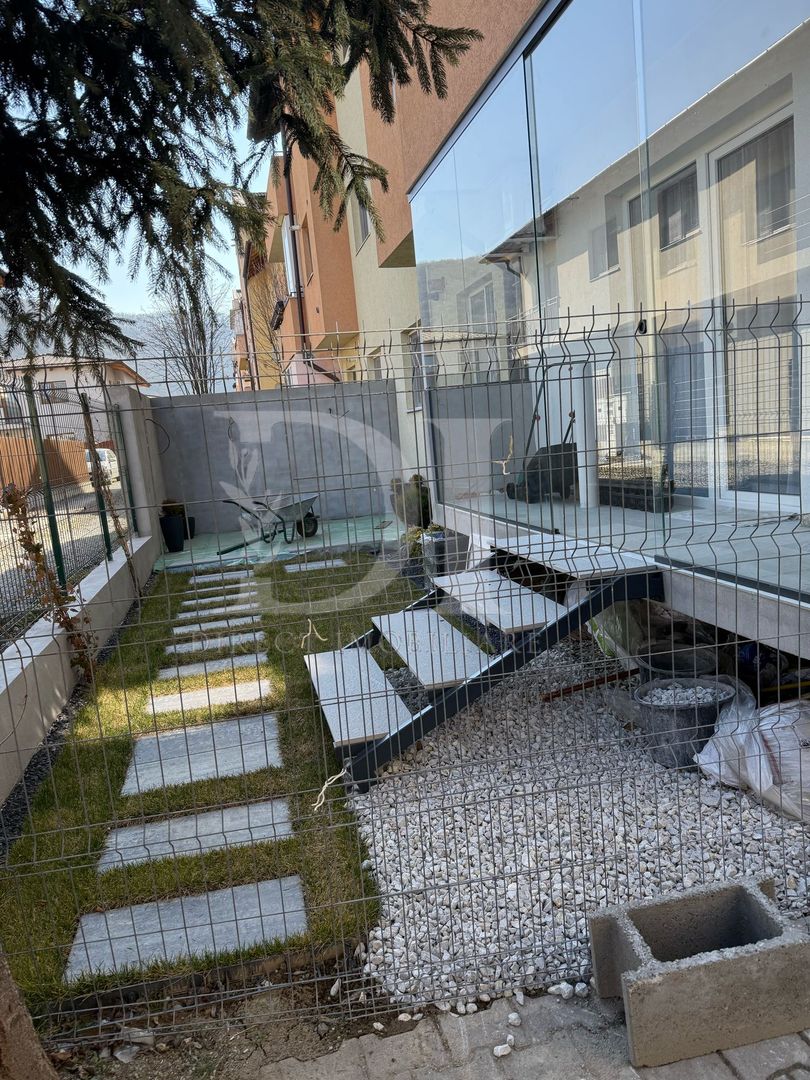 Apartament Ultramodern | cu Gradina |  parcare inclusa - Poză 10