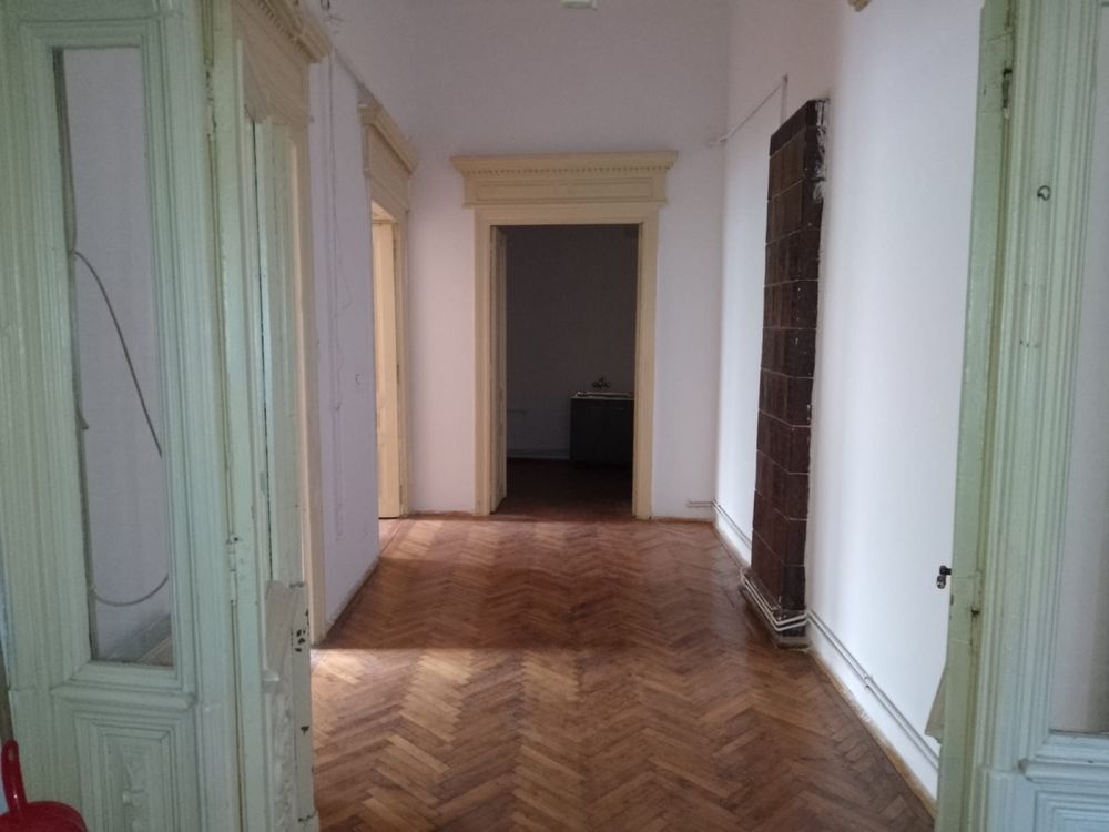 Inchiriez casa la curte in centru,zona Foisorul de Foc - Poză 7