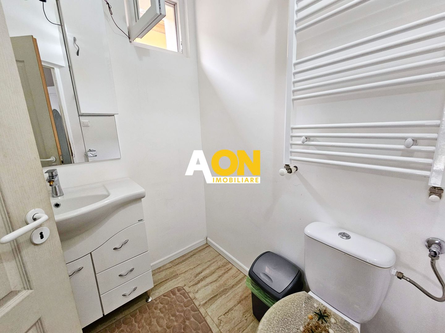 Apartament la casa, 5 camere, 121 mp utili+curte 180 mp, cu filigorie - Poză 16