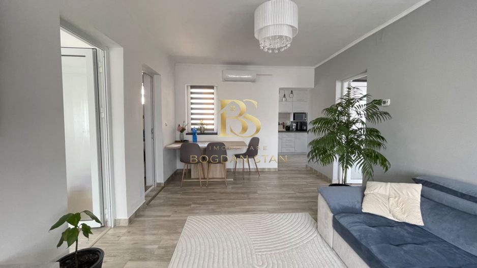 Apartament 3 camere de vânzare | Etaj 4 | Zona Micro 15 - Poză 2