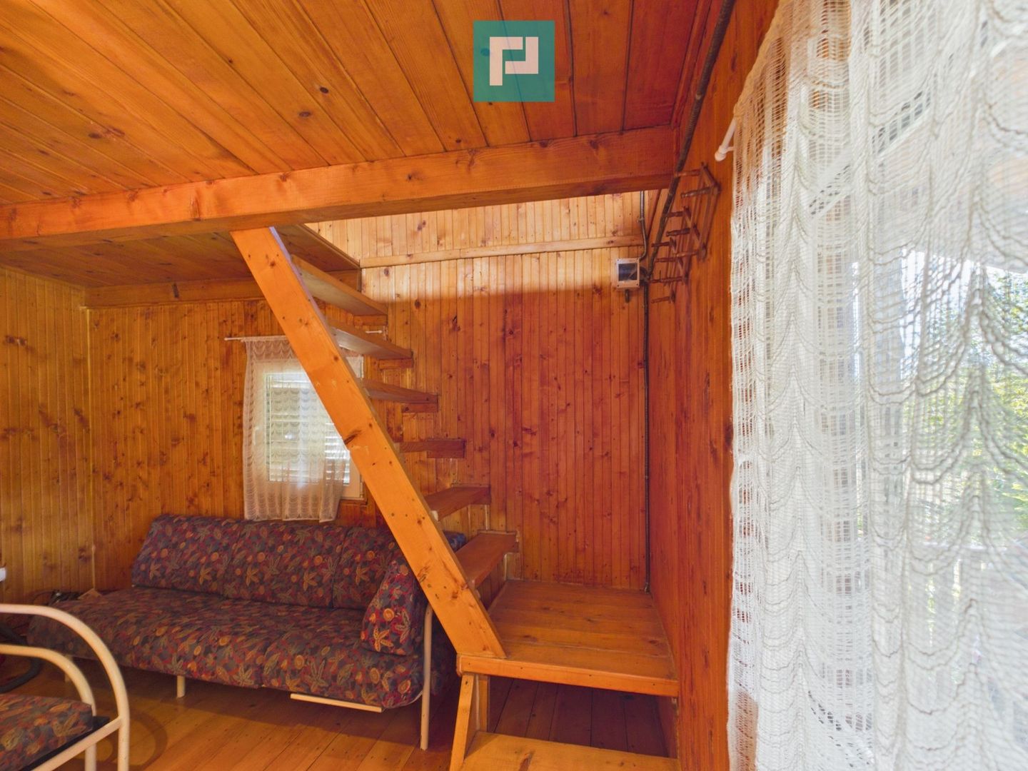 Casă din lemn în Uileacu de Munte – teren 2140 mp - Poză 8
